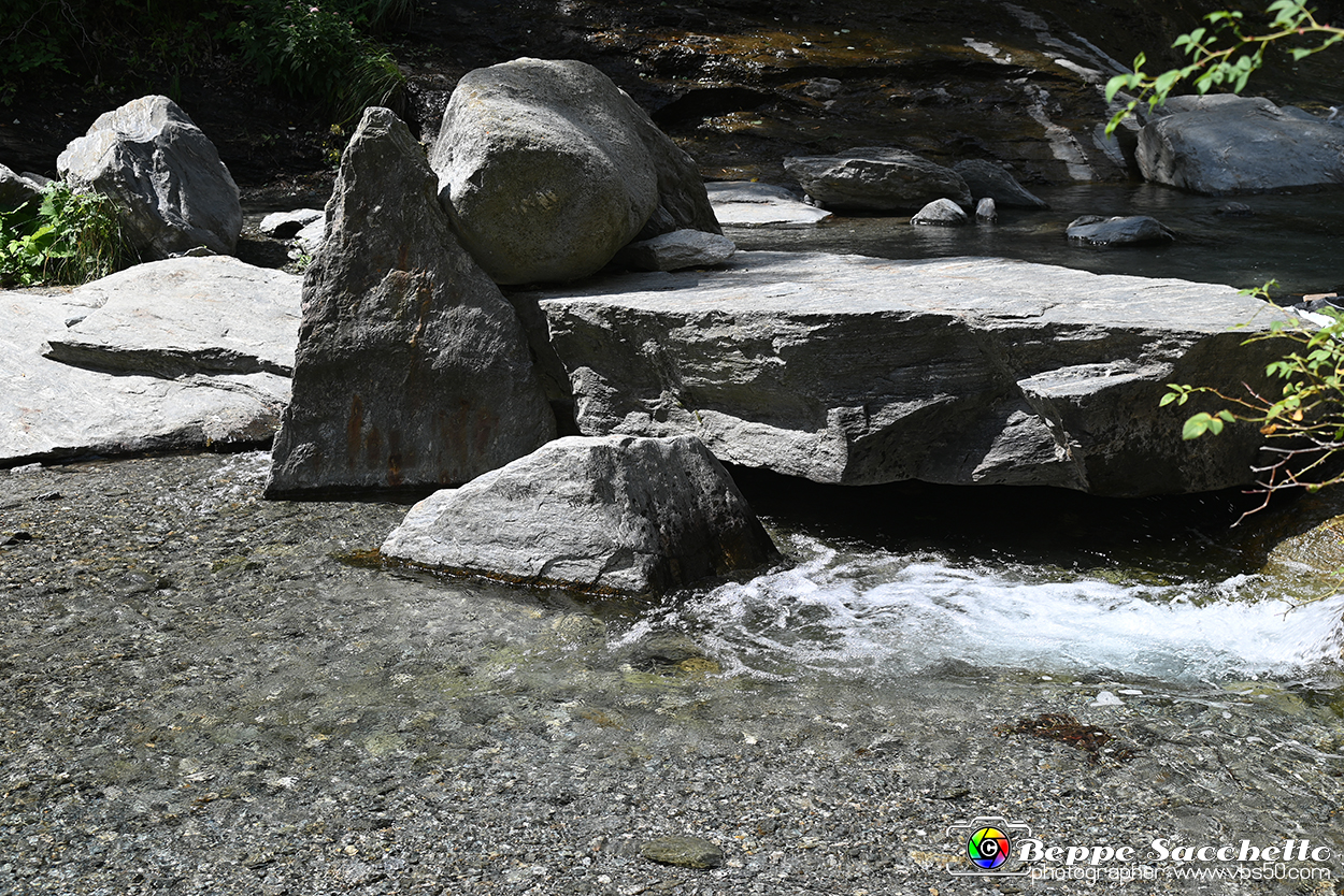 VBS_5279 - Novalesa, cascata, affreschi .jpg